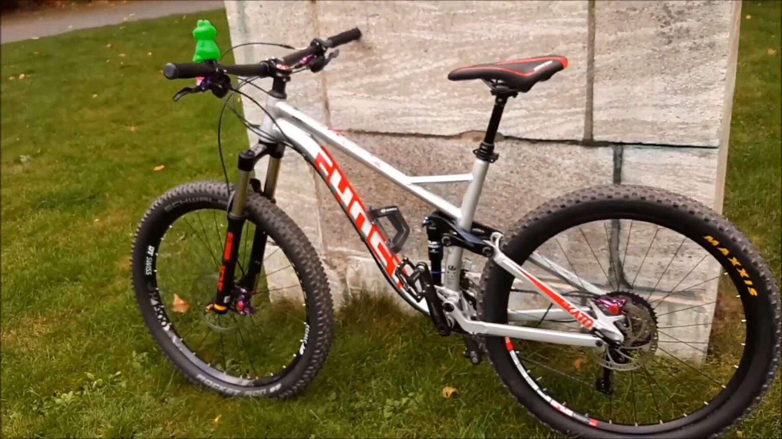 11 Best Full Suspension Mountain Bike Under 2000 2024 For Jump Masters